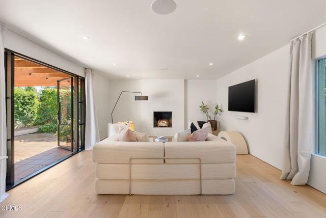 Detail Gallery Image 13 of 30 For 6919 La Presa Dr, San Gabriel,  CA 91775 - 3 Beds | 3 Baths