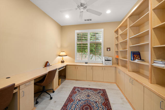 78680 Alliance Way, Palm Desert CA: https://media.crmls.org/mediaz/4856162d-ce14-4ffc-b6fa-837d37b44670.jpg