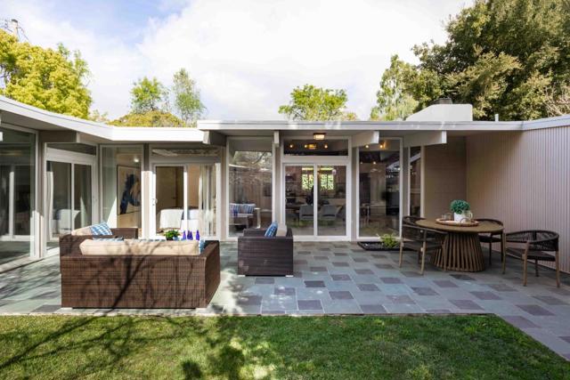 1948 Edgewood Drive, Palo Alto CA: https://media.crmls.org/mediaz/485663d9-664b-468c-8961-1d853c7b031a.jpg