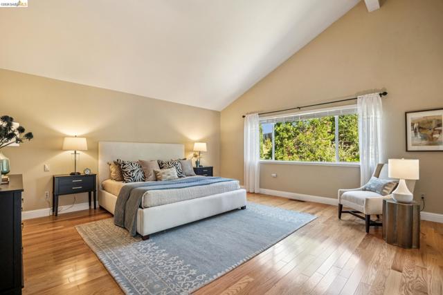 Image 31 of 55 For 5362 Saddleback Ct.