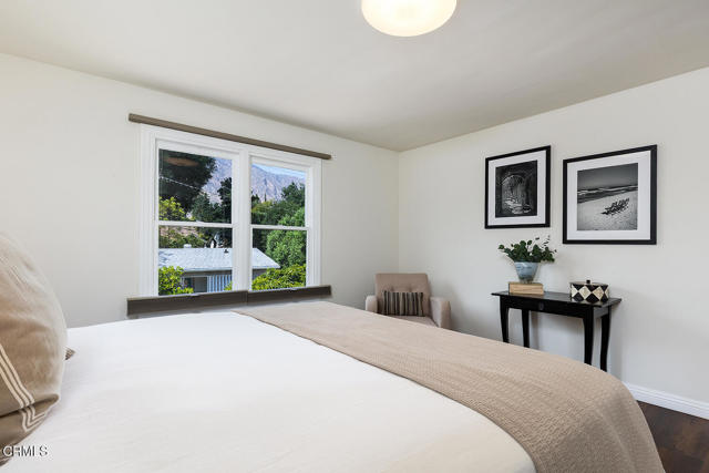 1807 New York Drive, Altadena CA: https://media.crmls.org/mediaz/48583a64-8929-4b55-8da7-c6f268966b30.jpg