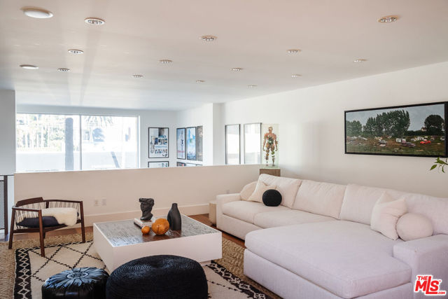 Image 50 of 74 For 1320 Abbot Kinney Boulevard