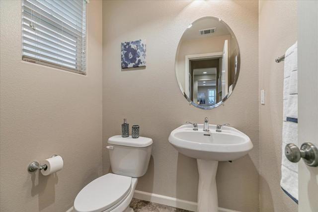 Image 33 of 53 For 620 9th Street