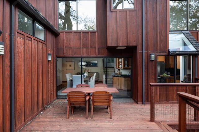 23200 Encinal Court, Los Altos Hills CA: https://media.crmls.org/mediaz/48597717-6eb7-4426-a8fc-47704052ba3d.jpg