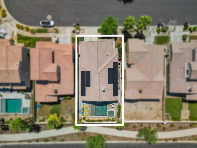 84340 Acqua Court, Indio CA: https://media.crmls.org/mediaz/4859a8bf-7e04-433c-90a2-da47090e725f.jpg