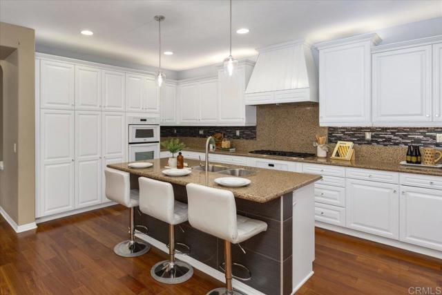 Detail Gallery Image 13 of 38 For 15809 Concord Ridge, San Diego,  CA 92127 - 4 Beds | 3/1 Baths