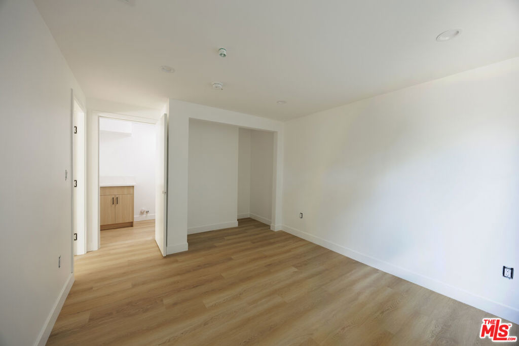 MLS #26856319 image #15