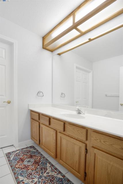 16935 Sugar Pine Dr, Morgan Hill CA: https://media.crmls.org/mediaz/485a58ef-e553-4619-a14a-266629c26f6a.jpg
