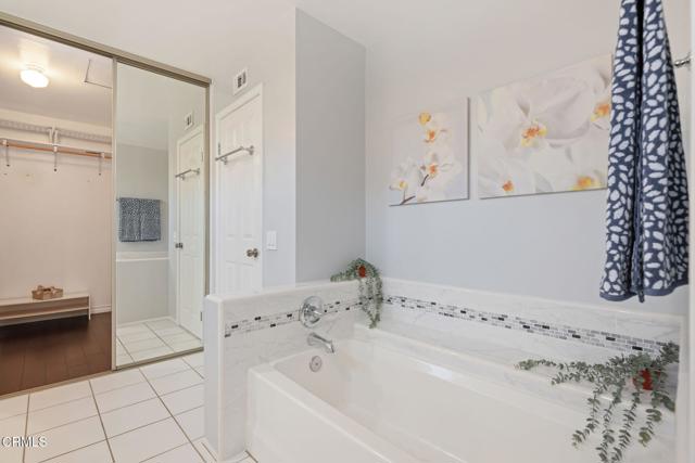 Detail Gallery Image 17 of 25 For 11998 Bubbling Brook St, Moorpark,  CA 93021 - 4 Beds | 2/1 Baths