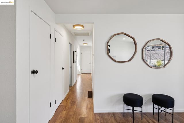 1995 149th Ave, San Leandro CA: https://media.crmls.org/mediaz/485fb4a5-3d90-4f84-9ecf-7499f33ffe5d.jpg