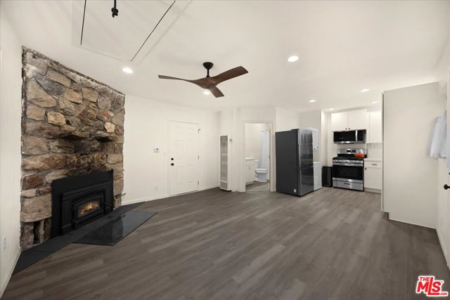 23899 Pioneer Camp Road, Crestline CA: https://media.crmls.org/mediaz/486005e7-83cb-4bbb-811d-f403e2d5199a.jpg