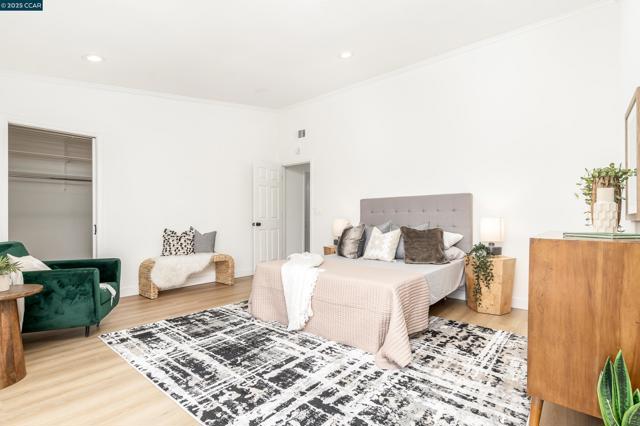 1400 Granada St, Vallejo CA: https://media.crmls.org/mediaz/4860c35d-648d-4a51-9a4f-ac21fbe8d108.jpg