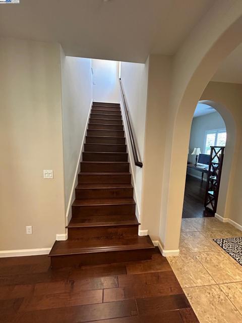 3002 Blackberry Ave, San Ramon CA: https://media.crmls.org/mediaz/48614016-9190-4f04-9087-6d7d45336a6d.jpg