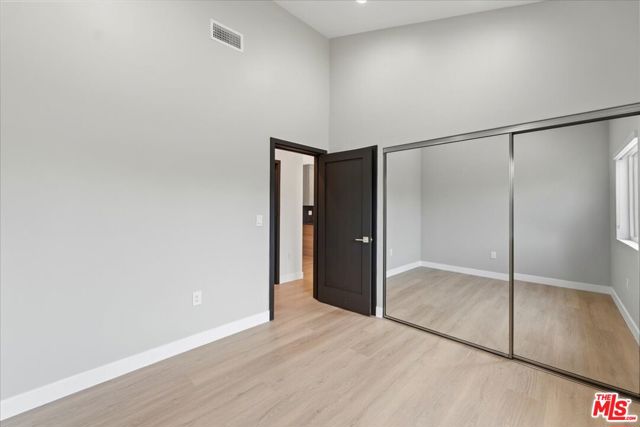 5530 Geer Avenue, Los Angeles CA: https://media.crmls.org/mediaz/4861dbfa-39ce-446c-98a9-6613242a20cf.jpg