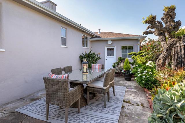 406 Poinsettia Avenue, San Mateo CA: https://media.crmls.org/mediaz/48629c48-8fe5-43e3-a86c-e78d54c1ece6.jpg