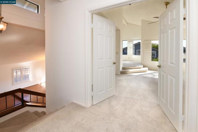 319 Oak Glen Ct, Martinez CA: https://media.crmls.org/mediaz/48634bea-a51b-436e-92e4-1ef68037d5a5.jpg