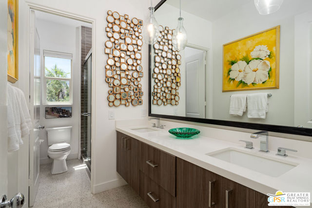 2160 N Hermosa Drive, Palm Springs CA: https://media.crmls.org/mediaz/4863b8eb-be8e-47c5-aefb-9a0120399ed5.jpg
