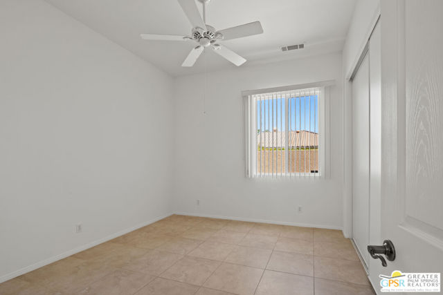 Image 23 of 34 For 64 Vista Mirage Way