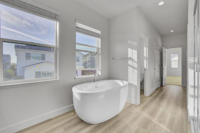 4203 Randa Way, Tracy CA: https://media.crmls.org/mediaz/48647884-aa5e-446e-9061-afdd5e98dcc7.jpg