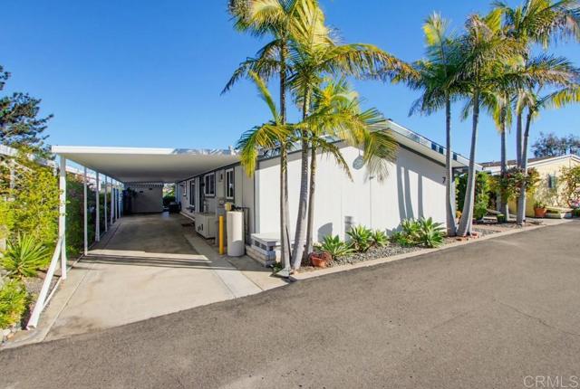 350 N El Camino Real, Encinitas CA: https://media.crmls.org/mediaz/48659209-2468-4d63-b2d0-7c841145fd07.jpg