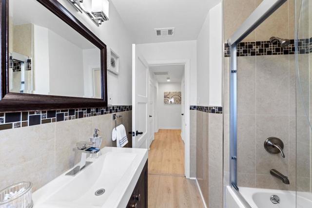 1032 Toyon Drive, Burlingame CA: https://media.crmls.org/mediaz/4866861b-906f-4eeb-a749-e6ca1a4f4e8d.jpg