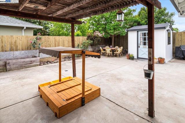 3231 Esperanza Dr, Concord CA: https://media.crmls.org/mediaz/486750de-ab5b-49ac-866c-54435a648aeb.jpg