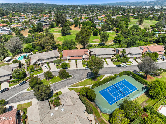 Detail Gallery Image 12 of 13 For 728 Arroues Dr, Fullerton,  CA 92835 - 3 Beds | 3 Baths