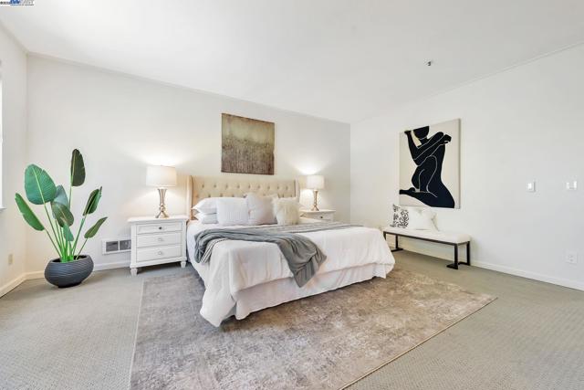 929 E El Camino Real, Sunnyvale CA: https://media.crmls.org/mediaz/48678ffa-9518-4e62-a41d-5a179e5ce53e.jpg