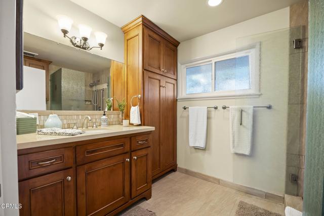 635 Via Del Cerro, Camarillo CA: https://media.crmls.org/mediaz/4867bba5-3559-49f7-a04f-22fd97fa580f.jpg
