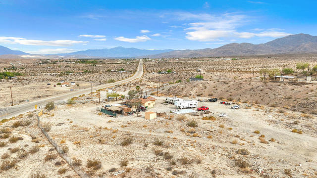 28300 Desert Charm Road, Desert Hot Springs CA: https://media.crmls.org/mediaz/48680df4-87ac-4891-9b90-2014ee6b3af6.jpg