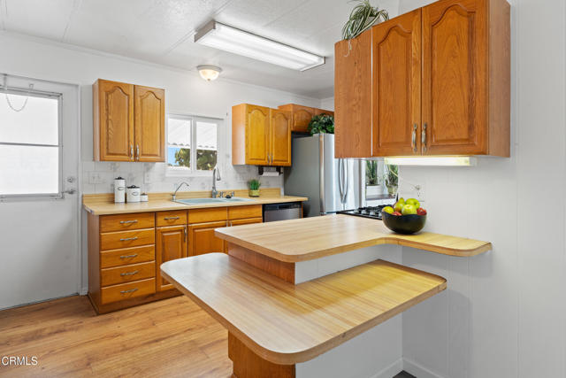 262 Gershwin Lane, Ventura CA: https://media.crmls.org/mediaz/48689fbb-5fdc-4c08-877c-888da6df868d.jpg