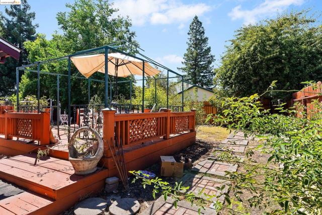 Image 29 of 39 For 8038 Torrente Way