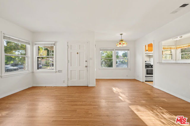 1466 North Rose Street photo 5