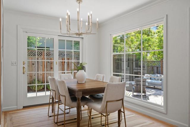 240 Marmona Drive, Menlo Park CA: https://media.crmls.org/mediaz/486b6218-2a0e-4826-9a1e-248c76dd543f.jpg