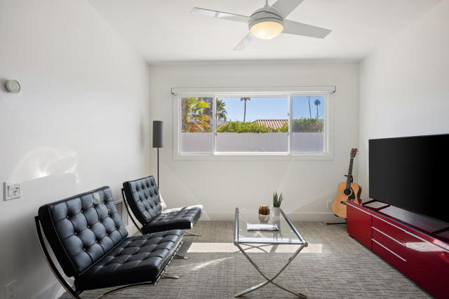 Image 26 of 58 For 75475 Desert Park Drive
