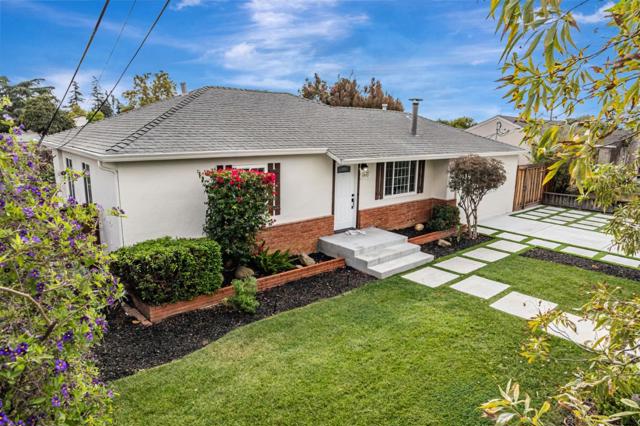 3972 Pepper Tree Lane, San Jose CA: https://media.crmls.org/mediaz/486b8fb7-0ffd-4d41-979d-555e836379c1.jpg