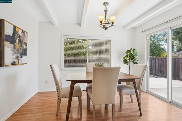 2838 Loma Vista Ave, Concord CA: https://media.crmls.org/mediaz/486bae0c-c687-409b-9770-9924cec10f29.jpg