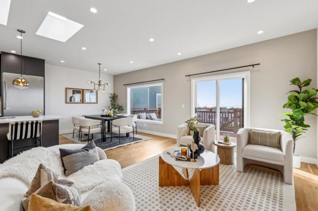 2271 40th Avenue, San Francisco CA: https://media.crmls.org/mediaz/486c24bf-b3c8-477f-ac7b-e56b1cad4fa3.jpg