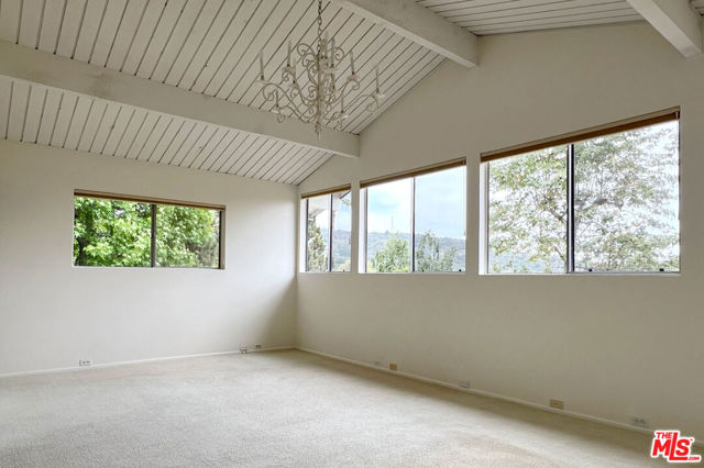 2325 Banyan Drive, Los Angeles CA: https://media.crmls.org/mediaz/486c422b-4bd6-4ac0-99a7-b3207d5b4780.jpg