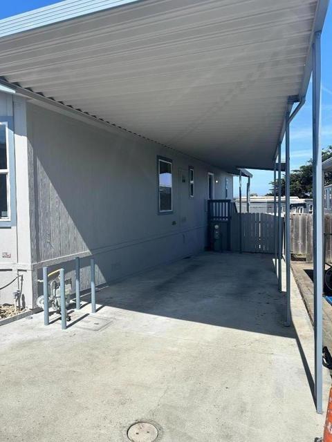 304 Carmel Ave, Marina CA: https://media.crmls.org/mediaz/486caf8f-0323-4379-91fe-ac17b2f87e49.jpg