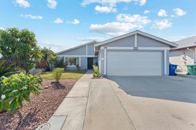 Detail Gallery Image 1 of 38 For 10840 Deering St, San Diego,  CA 92126 - 3 Beds | 2 Baths