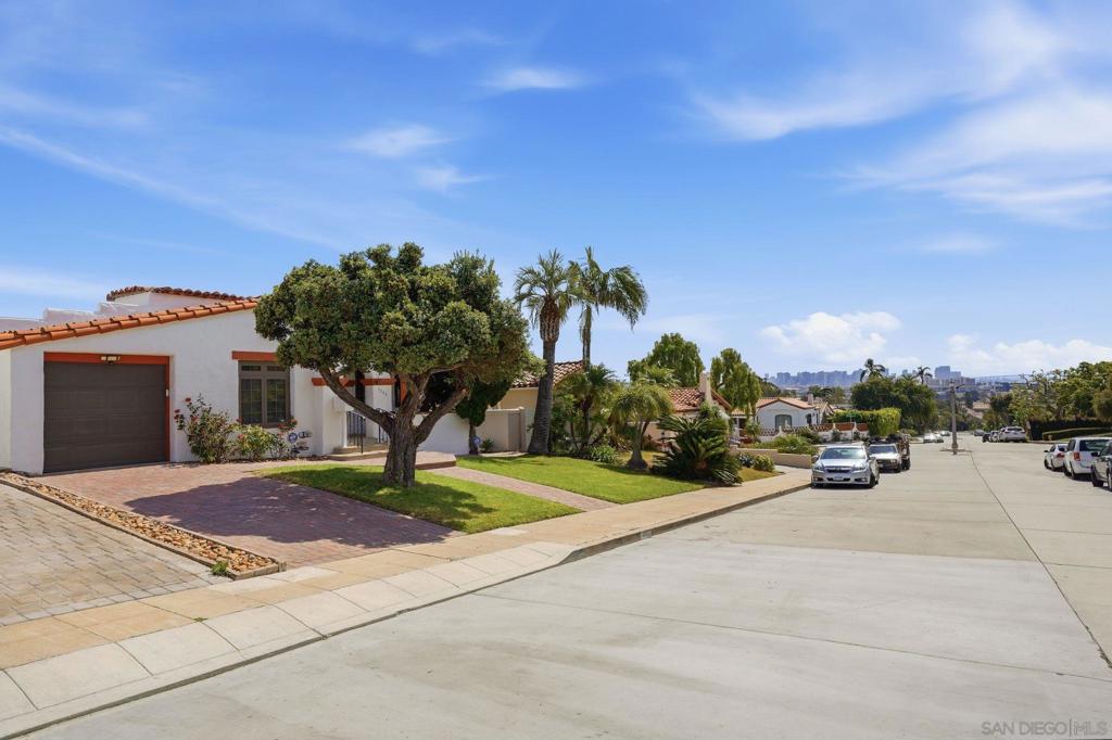 3222 Curtis - photo 4