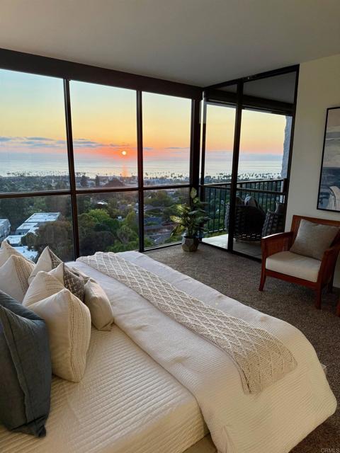 2500 Torrey Pines Rd, La Jolla CA: https://media.crmls.org/mediaz/486df160-e3d2-427c-92c5-f17b1a8dbcea.jpg
