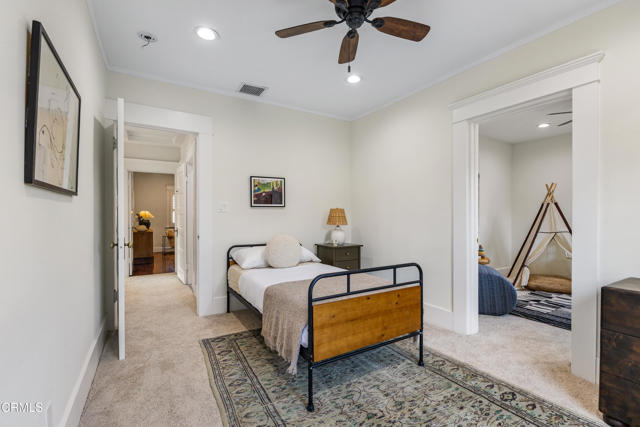 1954 Primrose Avenue, South Pasadena CA: https://media.crmls.org/mediaz/486e5e27-fbcf-4e42-a46a-217d4861cb3d.jpg