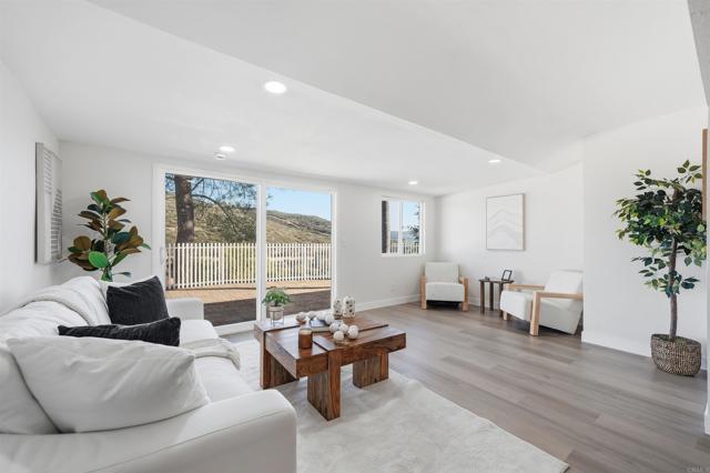 Detail Gallery Image 11 of 32 For 1803 Towhee St, San Marcos,  CA 92078 - 4 Beds | 3 Baths