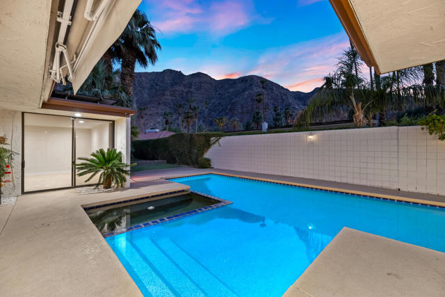 46428 War Bonnet Circle, Indian Wells CA: https://media.crmls.org/mediaz/486ea0a5-2946-4594-a332-67e6bd148306.jpg
