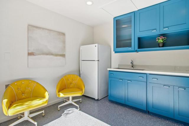 274 Princeton Road, Menlo Park CA: https://media.crmls.org/mediaz/486eb068-9647-4d16-a59c-9d82b25d4056.jpg