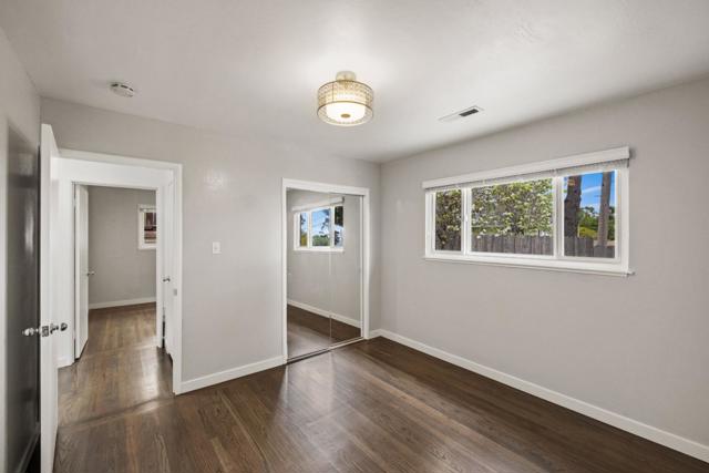604 Mar Vista Drive, Monterey CA: https://media.crmls.org/mediaz/486f3376-c8f9-442b-85aa-7e0f79e21126.jpg