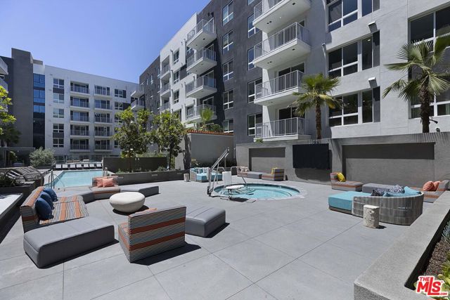 1331 N Cahuenga Boulevard, Los Angeles CA: https://media.crmls.org/mediaz/486f73cf-3e2a-48f2-a122-9f72d80397af.jpg