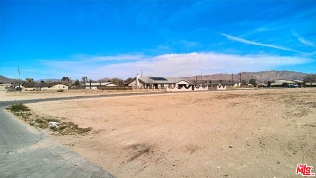 0 Straight Arrow Road, Apple Valley CA: https://media.crmls.org/mediaz/486fa8eb-0b14-47d7-a6de-f6778a6a437d.jpg